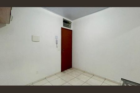 Studio para alugar com 28m², 1 quarto e sem vaga Studio para alugar com 28m², 1 quarto e sem vagaStudio