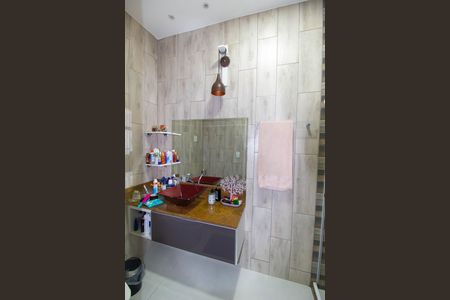 Banheiro da Suíte 1 de casa à venda com 3 quartos, 200m² em Centro, Niterói