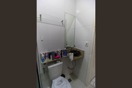 Casa à venda com 200m², 3 quartos e 1 vagaBanheiro da Suíte 2
