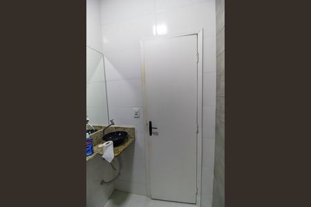 Casa à venda com 200m², 3 quartos e 1 vagaBanheiro da Suíte 2