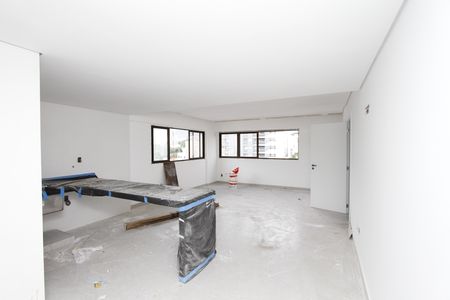 Apartamento à venda com 180m², 3 quartos e 3 vagasSala