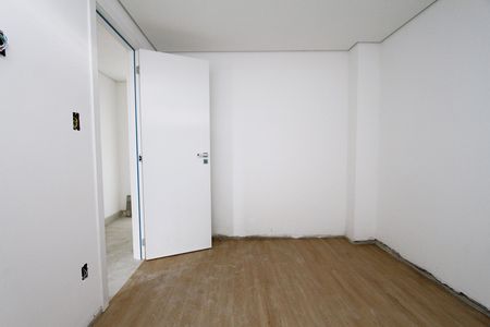 Apartamento à venda com 180m², 3 quartos e 3 vagasQuarto 2 - Suíte