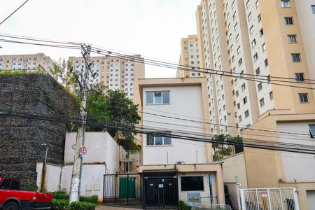 Apartamento para alugar com 35m², 2 quartos e sem vaga