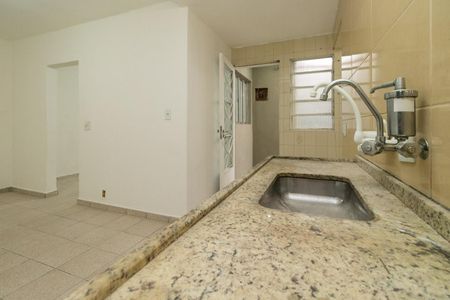 Casa para alugar com 55m², 1 quarto e 2 vagas Casa para alugar com 55m², 1 quarto e 2 vagasCozinha