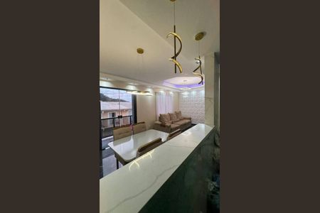 Sala de casa para alugar com 3 quartos, 140m² em Mosela, Petrópolis