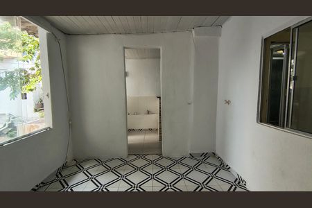 Quarto 1 de kitnet/studio para alugar com 2 quartos, 30m² em Recreio dos Bandeirantes, Rio de Janeiro