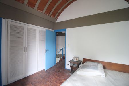 Casa para alugar com 238m², 3 quartos e 2 vagasSuíte