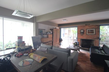 Sala de casa para alugar com 3 quartos, 238m² em Vila Nova Caledonia, São Paulo