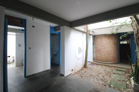 Casa para alugar com 238m², 3 quartos e 2 vagasFrente da casa
