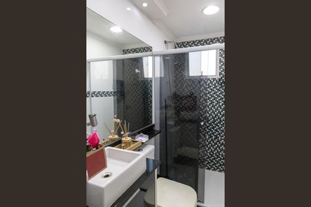 Banheiro de apartamento à venda com 2 quartos, 45m² em Ponte Grande, Guarulhos