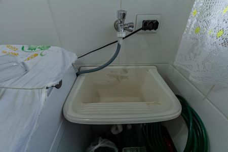 Apartamento à venda com 56m², 2 quartos e 1 vaga Apartamento à venda com 56m², 2 quartos e 1 vagaCozinha e Área de Serviço