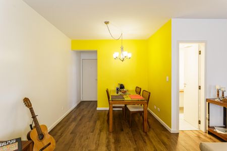 Apartamento à venda com 85m², 1 quarto e 1 vaga Apartamento à venda com 85m², 1 quarto e 1 vagaSala
