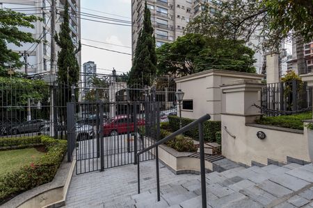 Apartamento à venda com 85m², 1 quarto e 1 vaga Apartamento à venda com 85m², 1 quarto e 1 vagaFachada