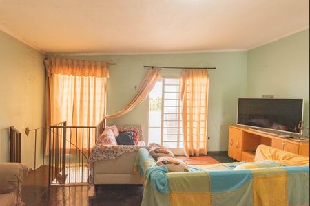 Casa à venda com 500m², 4 quartos e 3 vagasSala 2