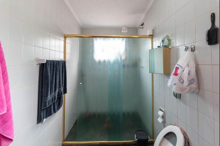 Casa à venda com 500m², 4 quartos e 3 vagasBanheiro da Suíte 2