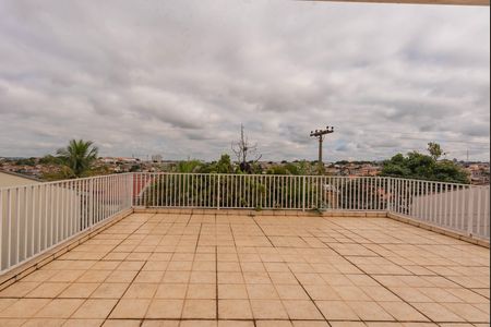 Casa à venda com 500m², 4 quartos e 3 vagasTerraço