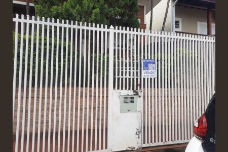 Casa à venda com 500m², 4 quartos e 3 vagasPlaquinha
