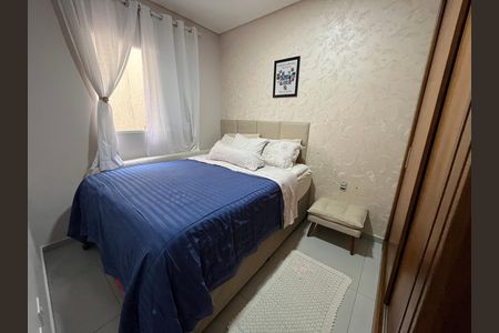 Quarto de apartamento à venda com 2 quartos, 60m² em Vila Vitorio Mazzei, São Paulo