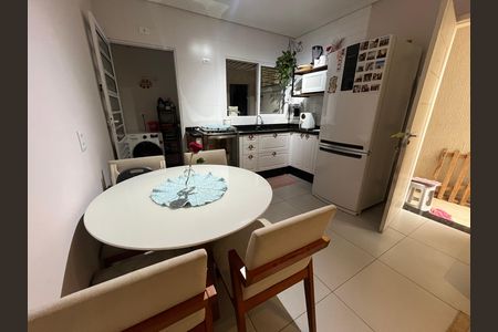 Apartamento à venda com 60m², 2 quartos e sem vagaCozinha