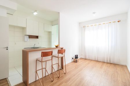 Sala de apartamento à venda com 2 quartos, 55m² em Vila São João, Barueri