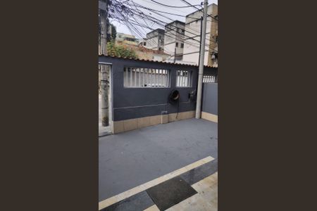 Casa para alugar com 89m², 2 quartos e 2 vagas