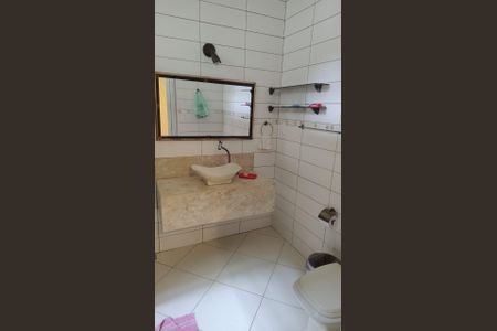 Casa para alugar com 89m², 2 quartos e 2 vagas