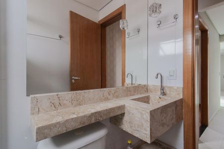 Apartamento para alugar com 54m², 2 quartos e 1 vaga Apartamento para alugar com 54m², 2 quartos e 1 vagaBanheiro
