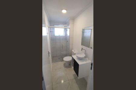 Banheiro  de apartamento à venda com 2 quartos, 53m² em Parque Residencial Jundiaí, Jundiaí
