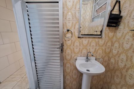 Casa para alugar com 80m², 2 quartos e 1 vaga Casa para alugar com 80m², 2 quartos e 1 vagaBanheiro