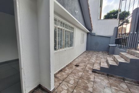 Casa para alugar com 80m², 2 quartos e 1 vaga Casa para alugar com 80m², 2 quartos e 1 vagaQuintal
