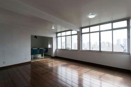 Apartamento à venda com 158m², 3 quartos e 1 vaga