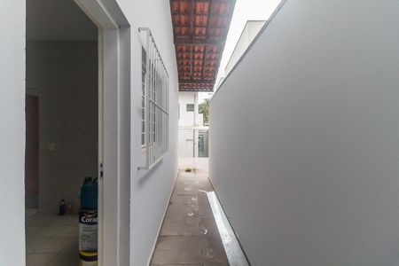 Casa para alugar com 25m², 1 quarto e sem vaga Casa para alugar com 25m², 1 quarto e sem vagaCorredor
