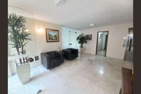 Apartamento à venda com 145m², 3 quartos e 1 vaga Apartamento à venda com 145m², 3 quartos e 1 vagaHall de entrada