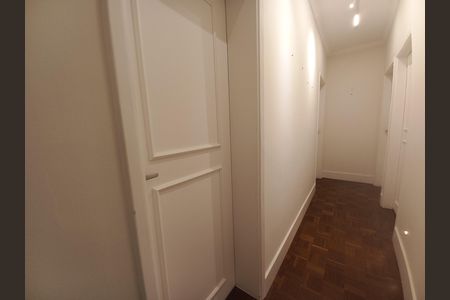 Apartamento à venda com 145m², 3 quartos e 1 vaga Apartamento à venda com 145m², 3 quartos e 1 vagaCorredor