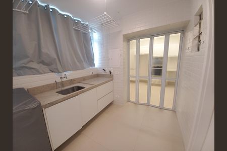 Apartamento à venda com 145m², 3 quartos e 1 vaga Apartamento à venda com 145m², 3 quartos e 1 vagaÁrea de Serviço