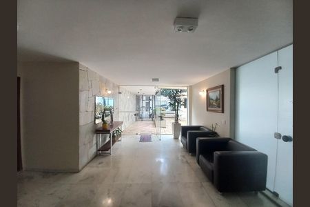 Apartamento à venda com 145m², 3 quartos e 1 vaga Apartamento à venda com 145m², 3 quartos e 1 vagaHall de entrada