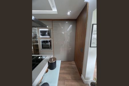 Apartamento à venda com 95m², 2 quartos e 2 vagas Apartamento à venda com 95m², 2 quartos e 2 vagasCozinha