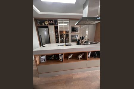 Apartamento à venda com 95m², 2 quartos e 2 vagas Apartamento à venda com 95m², 2 quartos e 2 vagasCozinha