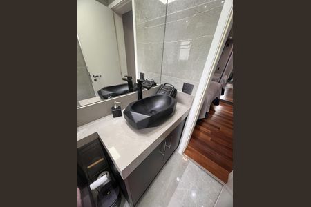 Apartamento à venda com 95m², 2 quartos e 2 vagas Apartamento à venda com 95m², 2 quartos e 2 vagasBanheiro