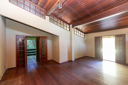 Casa de condomínio à venda com 612m², 7 quartos e 2 vagas Casa de condomínio à venda com 612m², 7 quartos e 2 vagasESCRITÓRIO Nº 1