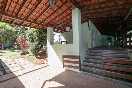 Casa de condomínio à venda com 612m², 7 quartos e 2 vagas Casa de condomínio à venda com 612m², 7 quartos e 2 vagasGARAGEM