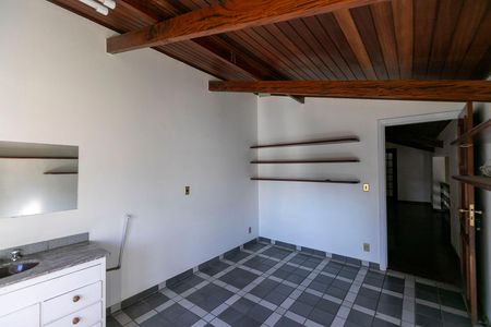 Casa de condomínio à venda com 612m², 7 quartos e 2 vagas Casa de condomínio à venda com 612m², 7 quartos e 2 vagasESCRITÓRIO Nº 2
