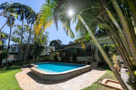 Casa de condomínio à venda com 612m², 7 quartos e 2 vagas Casa de condomínio à venda com 612m², 7 quartos e 2 vagasPISCINA