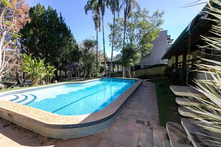 Casa de condomínio à venda com 612m², 7 quartos e 2 vagas Casa de condomínio à venda com 612m², 7 quartos e 2 vagasPISCINA