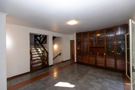 Casa de condomínio à venda com 612m², 7 quartos e 2 vagas Casa de condomínio à venda com 612m², 7 quartos e 2 vagasACESSO PISO INTERMEDIÁRIO