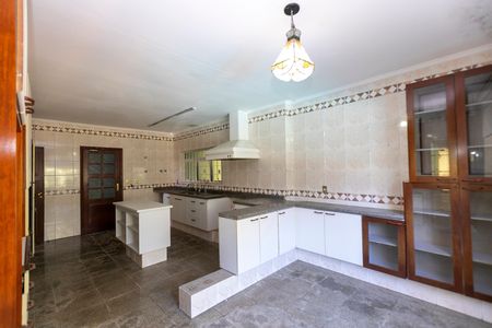 Casa de condomínio à venda com 612m², 7 quartos e 2 vagas Casa de condomínio à venda com 612m², 7 quartos e 2 vagasCOZINHA