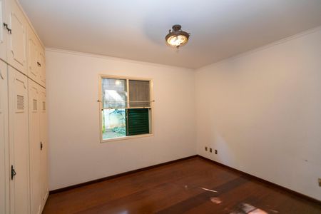 Casa de condomínio à venda com 612m², 7 quartos e 2 vagas Casa de condomínio à venda com 612m², 7 quartos e 2 vagasSUITE Nº 2