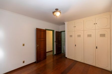 Casa de condomínio à venda com 612m², 7 quartos e 2 vagas Casa de condomínio à venda com 612m², 7 quartos e 2 vagasSUITE Nº 2