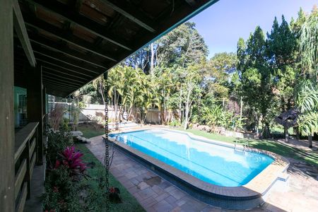 Casa de condomínio à venda com 612m², 7 quartos e 2 vagas Casa de condomínio à venda com 612m², 7 quartos e 2 vagasPISCINA