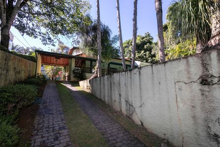Casa de condomínio à venda com 612m², 7 quartos e 2 vagas Casa de condomínio à venda com 612m², 7 quartos e 2 vagasACESSO A GARAGEM